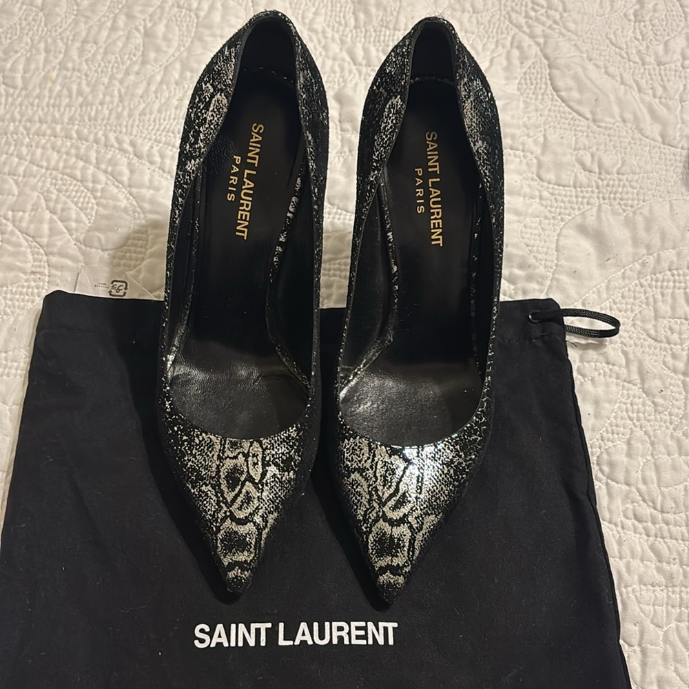 Saint Laurent Women's Black Suede metallic snakeskin Pumps silver size 39 YSL
